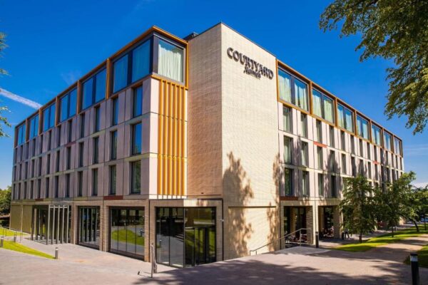 External photo of Courtyard by Marriott Hotel Edinburgh West