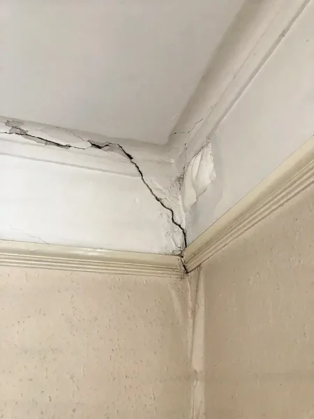 corner crack